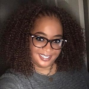 Meet your Posher, Stacey